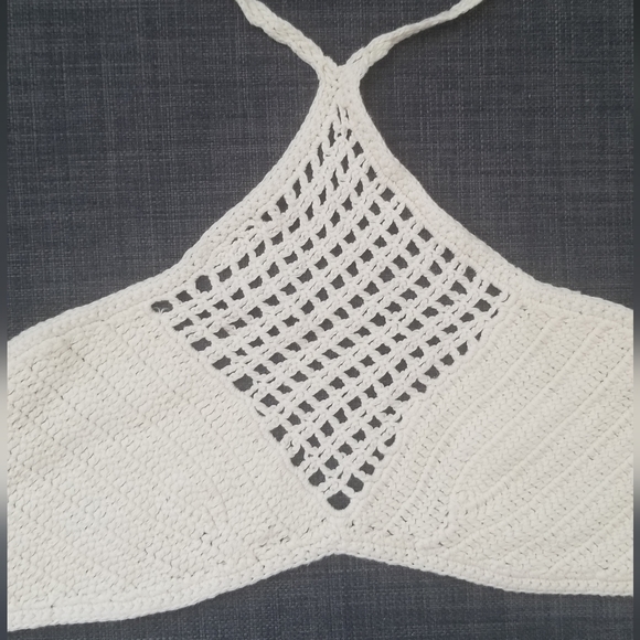 Crochet crop top / bra top - Picture 2 of 7